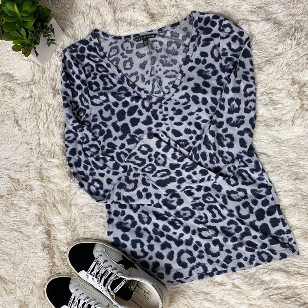 VS Leopard print shirt